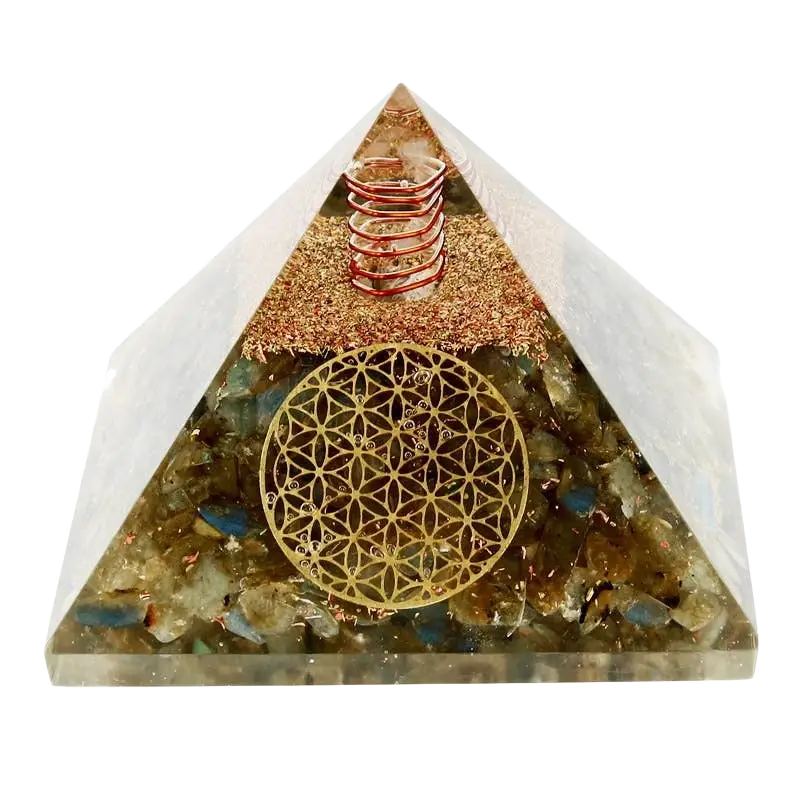 Labradorit-Orgonit-Pyramide „Blume des Lebens“ von Artisans de Madagascar, 7,5 cm, dekoratives Schmuckstück mit Energiefeldern