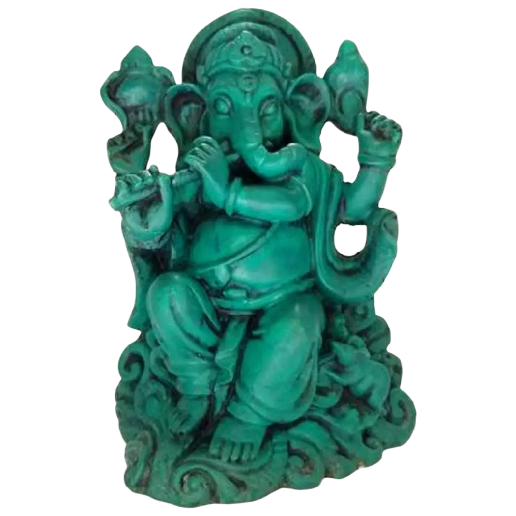 Grüne Ganesha Statue als kunstvolle Dekoration, detailliert geschnitzt, in türkisfarbenem Design, von Yak & Yeti