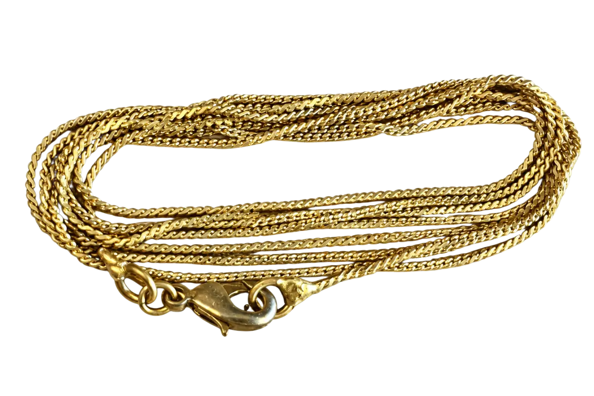 Goldfarbene messingkette 142 cm mit geflochtenem design und sicheremverschluss zum image to zoom bei mana shop