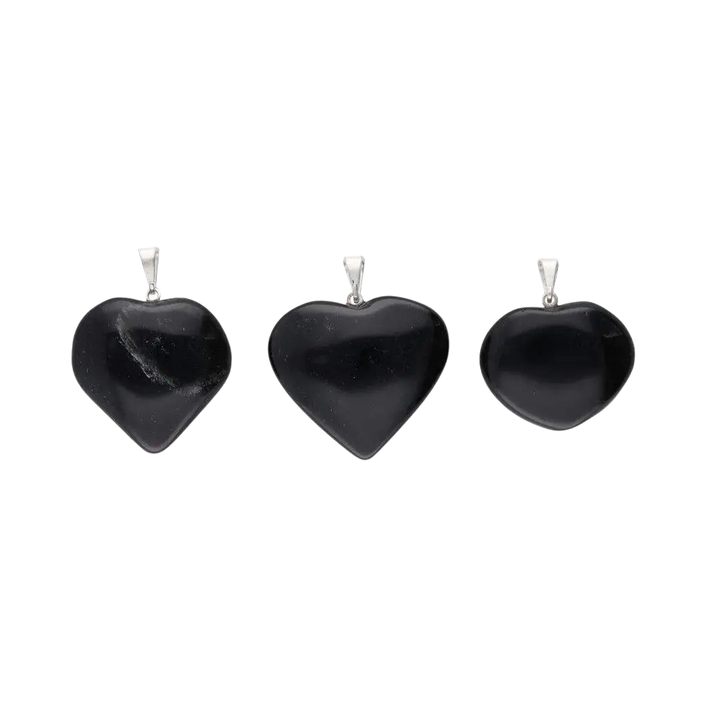 Schwarze Obsidian Herzanhänger aus Schmuck, dreiteiliges Herzdesign, eleganter Vives de la Cortada S.L Schmuck.