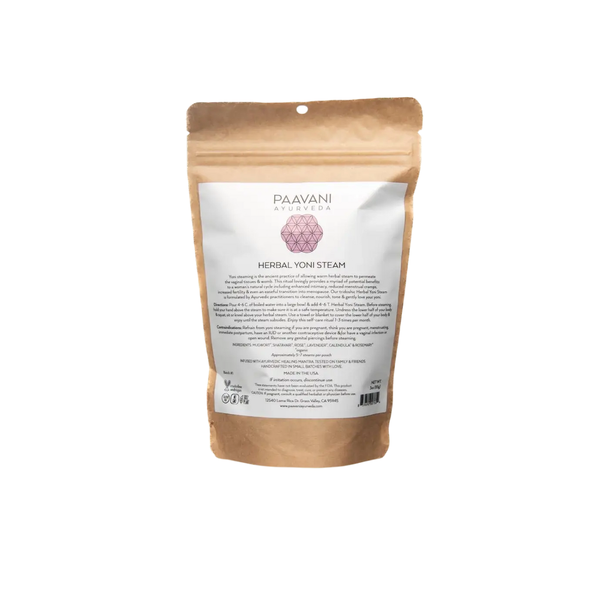 PAAVANI Ayurveda Kräuter-Yoni-Dampfbad, vaginaldampfbad für die reproduktive Gesundheit, mit Kräutern in einer Schüssel.