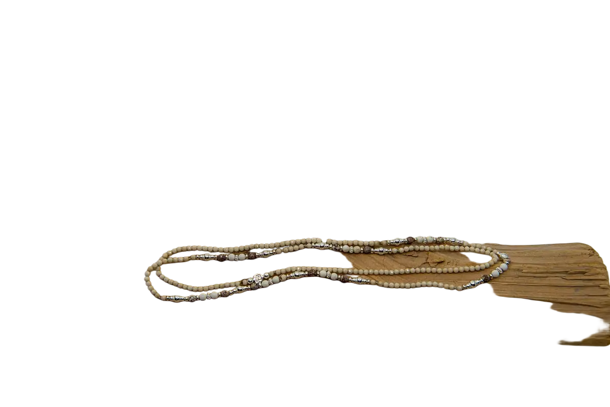 Zarte silberne Kette 86 cm ohne Schloss aus 925er Silber, Schmuck von Shanti Enterprise, detailreiche Nahaufnahme