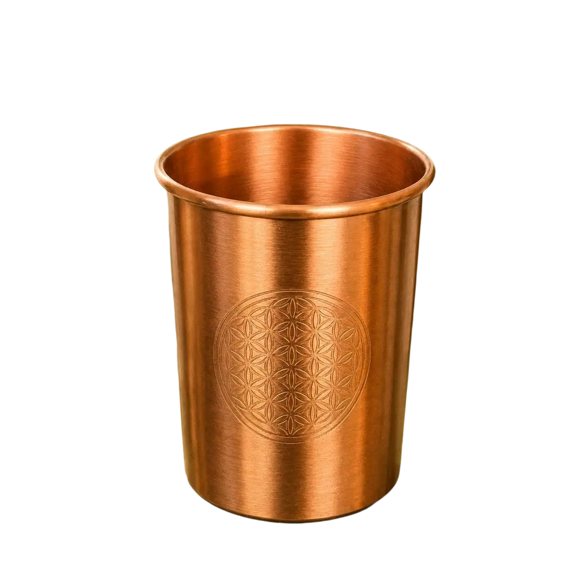Ein matt gebürsteter rein kupfer tumbler mit eingraviertem blume des lebens muster genannt tamra jal