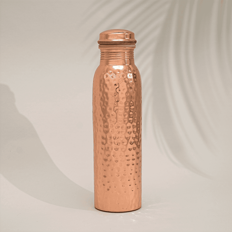 Ayurveda Specialist B.V. - Reine Kupferwasserflasche Gehämmert - 1 Liter