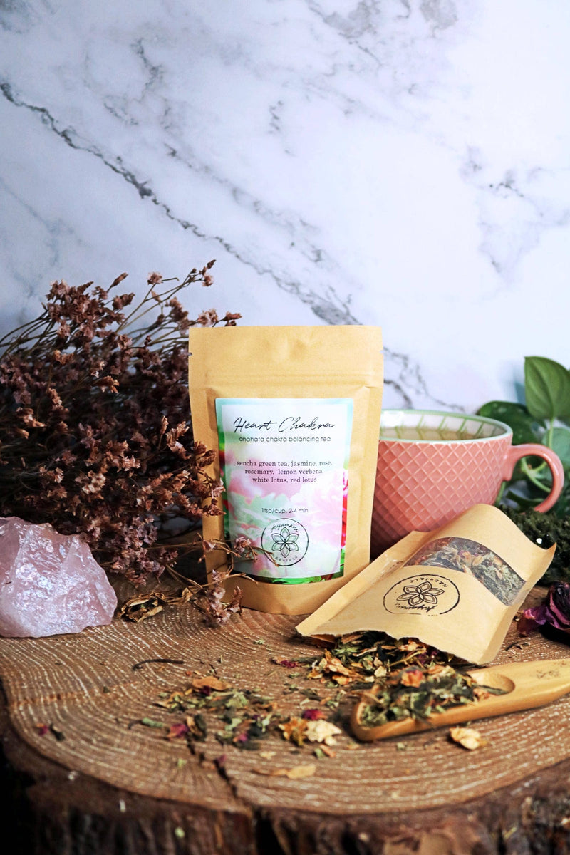 Ayamani Naturals - Heart Chakra Anahata Grüntee mit Jasmin, Rose und Kräutern