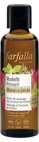 Eine Nahaufnahme einer kleinen, dunklen Glasflasche farfalla AromaCare Muskelfit Massageöl für 'Muskeln & Gelenke'. Das Etikett bewirbt das Öl mit den Eigenschaften „Lockert & entspannt / Löst & tut wohl“, 100% natürlich, vegan, dermatologisch getestet und mit Bio-Rosmarin.