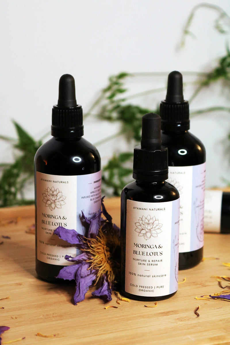 Ayamani Naturals - Beruhigendes Hautpflegeöl mit Blauer Lotus-Moringa und blauer Kamille
