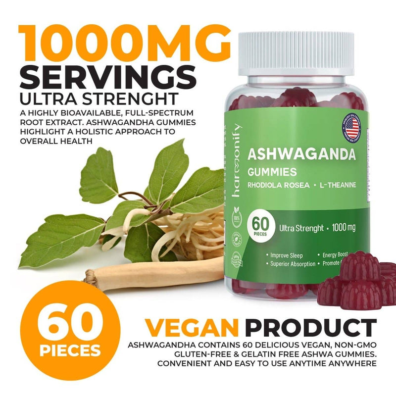 Eine Flasche Harmonify Ashwagandha Gummibärchen (1000mg Ultra Stärke, 60 Stück), ein veganes Produkt aus hoch bioverfügbarem Wurzelextrakt, fördert ganzheitliche Gesundheit, dargestellt mit Ashwagandha-Wurzeln und -Blättern.