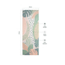 Infografik einer hellgrünen Yogamatte mit tropischem Palmenblatt-Muster, die Maße von 173 cm x 60 cm, eine Dicke von 6 mm und ein Gewicht von 1 kg zeigt.