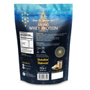 Die Rückseite eines Living Whey Protein-Beutels mit Nährwertangaben und Verzehrempfehlung.