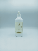 Weiße Pumpflasche mit Traubenkernöl (Óleo de Grainha de Uva).