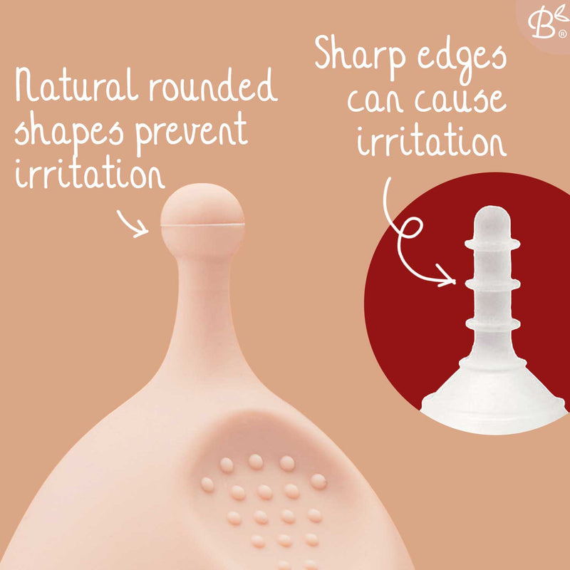 Eine rosa Menstruationstasse mit abgerundetem Stiel, kontrastiert mit einem transparenten Becher mit scharfen Kanten, erklärt "Natürliche abgerundete Formen verhindern Irritationen" während "Scharfe Kanten Irritationen verursachen können".