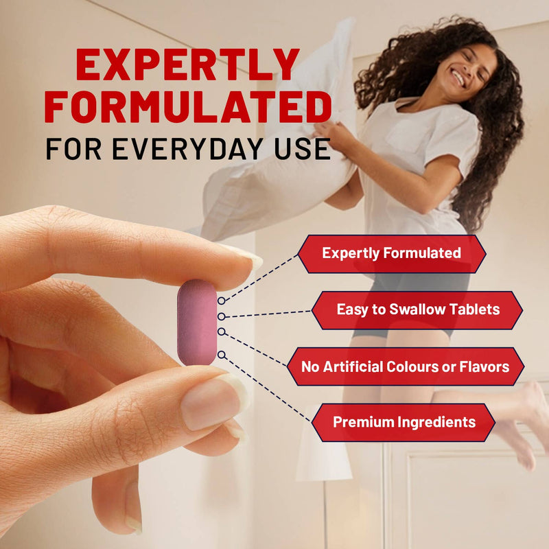 Nahaufnahme einer Hand, die eine violette Kapsel hält, daneben ein Text, der die Produktmerkmale hervorhebt, und im Hintergrund eine lächelnde Frau, die mit einem Kissen springt.