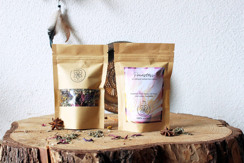 Ayamani Naturals - Priesterin-Tee: Lotus-, Beifuß-, Anis- und Kurkuma-Chakra-Mischung