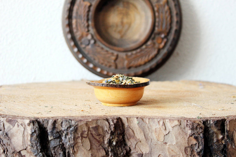 Ayamani Naturals - Kräutertee für das Halschakra zur Linderung von Stimme und Nebenhöhlen| Vishuddha