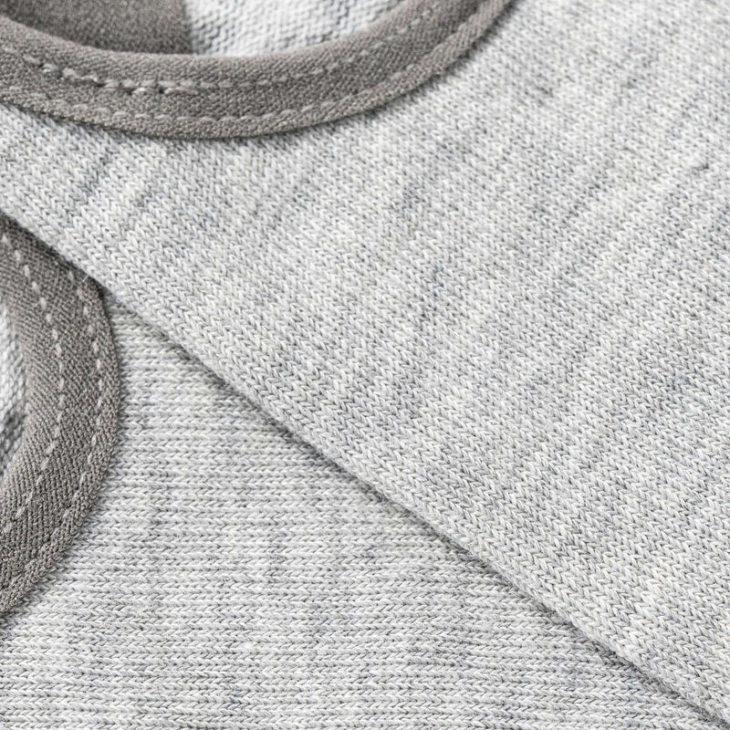 Chaussettes de yoga dos nu avec bretelles croisées et poignées — antidérapantes