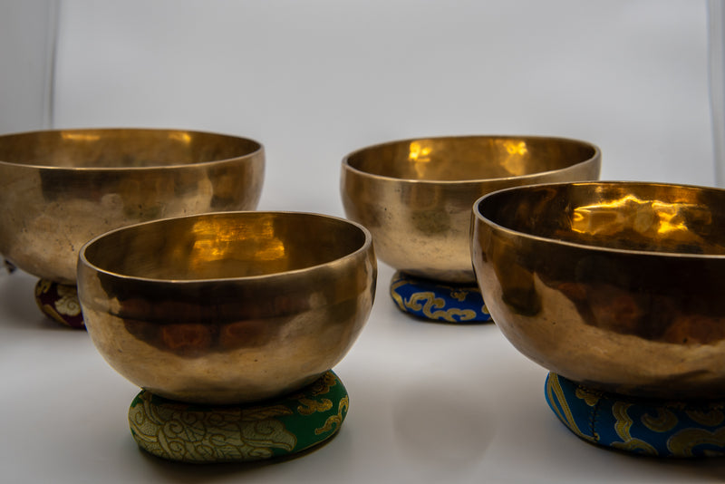 Original Tibetische Bronze Klangschalen – für Klangheilung & Energiearbeit