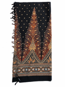 Schwarzes Hamamtuch mit Pfauenfedermuster von Mana Kendra, 160x115cm, weiches, stilvolles Sarong Tuch für Strand oder Spa.