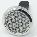 Runder Auto-Diffusor-Clip aus glänzendem Metall mit einem Gittermuster der Blume des Lebens.