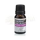 Kleine bernsteinfarbene glasflasche mit schwarzem deckel und weißem etikett mit lila text ylang-ylang ätherisches öl 10 ml mana shop bild zum zoomen