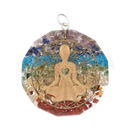Chakra buddha anhänger im orgonit stil mit goldenem meditation anhänger und herzförmigem grünem steinchakra farben