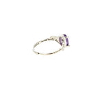 Verstellbarer Amethyst-Ring von Artisans de Madagascar, 9x7 mm, aus versilbertem Messing, detailreiche Schmuckgestaltung