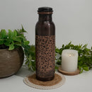 Ayurveda Specialist B.V. Kupferwasserflasche aus antik graviert, 950 ml, schwere Ausführung, handgefertigt, langlebige Wasserflasche