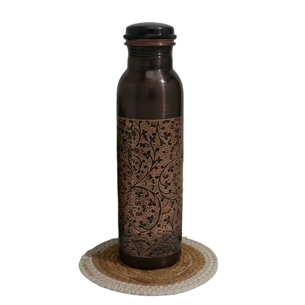 Reine antike Kupferwasserflasche von Ayurveda Specialist B.V. mit Gravur, 950 ml, schwere Ausführung, handgefertigt für Wasser.