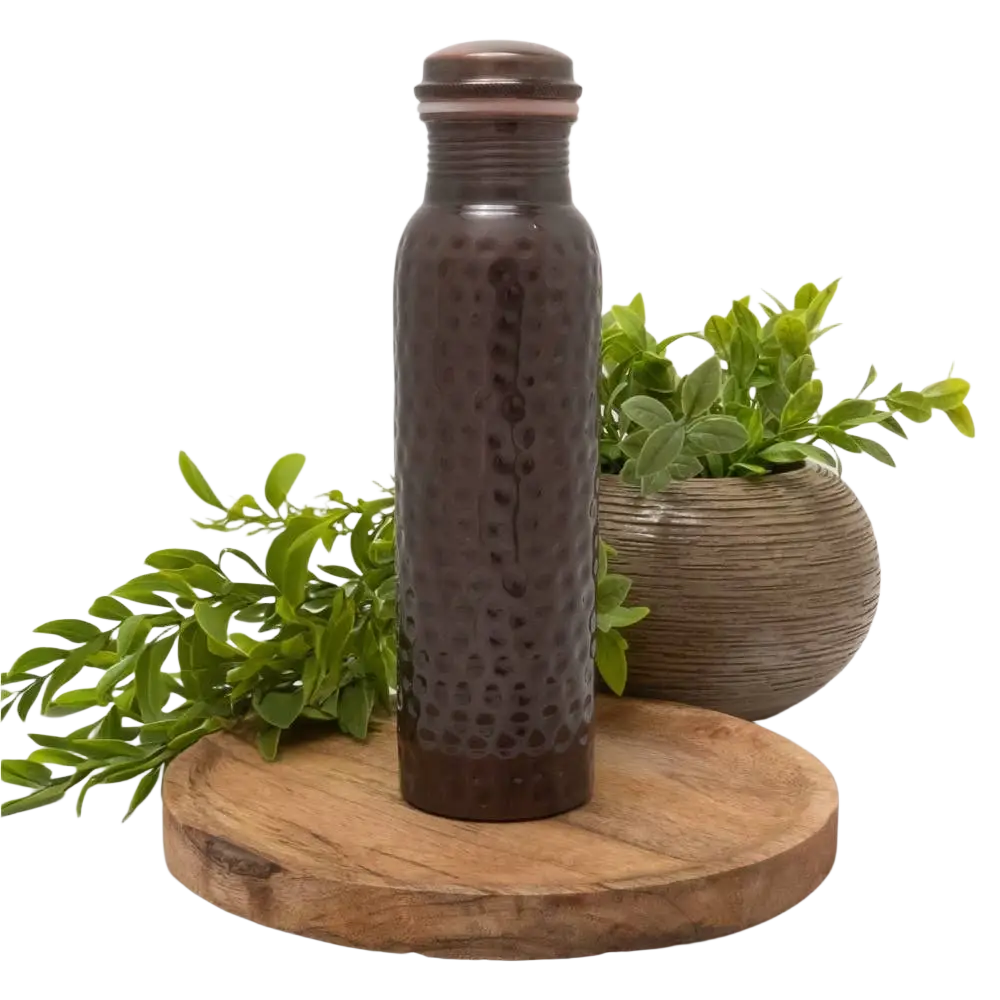 Reine, gehämmerte Kupferwasserflasche von Ayurveda Specialist B.V. mit antiker Optik, ca. 950 ml, schwere Ausführung