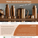Handgefertigtes kupfer-set aus flasche und zwei kupferbechern mit kunstvollen gravuren von ayurveda spezialist