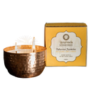 Ayurveda specialist vata tuberose jasmin duftkerze mit zwei dochten in warmem, gehämmertem kupfer kerzenhalter