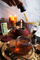 Ayamani Naturals - Priesterin-Tee: Lotus-, Beifuß-, Anis- und Kurkuma-Chakra-Mischung