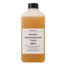 Ein klarer plastikflasche mit schwarzem verschluss enthält 1000ml bernsteinfarbenes balashwagandhadi thailam von midgard kalari ayurveda massageöl mandel
