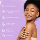 Eine lächelnde Frau mit reiner Haut vor einem lavendelfarbenen Hintergrund. Der Text listet die Vorteile der Hautpflege auf: Aufpolsterung, Narbenreduzierung, Feuchtigkeitsversorgung, Verblassen dunkler Flecken, Aufhellung und Anti-Aging.