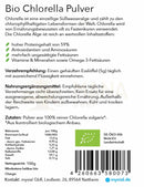 Bio chlorella pulver 100 gramm mit schwarzem text und grünem organischem zertifikat auf weißer verpackung