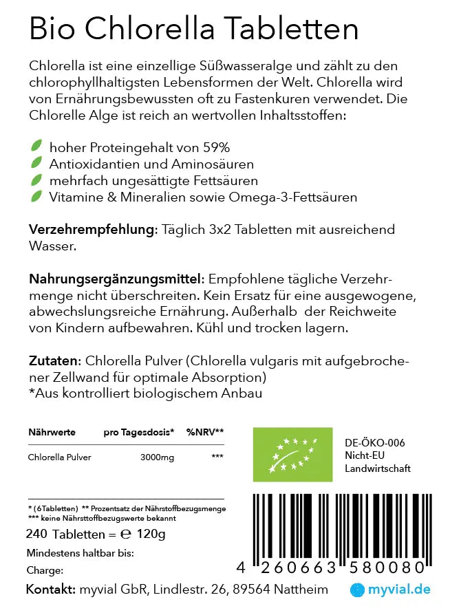 Bio Chlorella Tabletten von myvial, vegane Nahrungsergänzung, 240 Presslinge mit grüner Farbe auf weißem Hintergrund