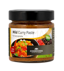 Ein glas jar von cosmoveda bio milde curry paste mit schwarzem deckel und authentische indische curry abbildung