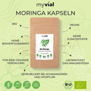 Braune wiederverschließbare pouch mit myvial bio moringa kapseln vegan 120 stück von mana shop organic moringa capsules