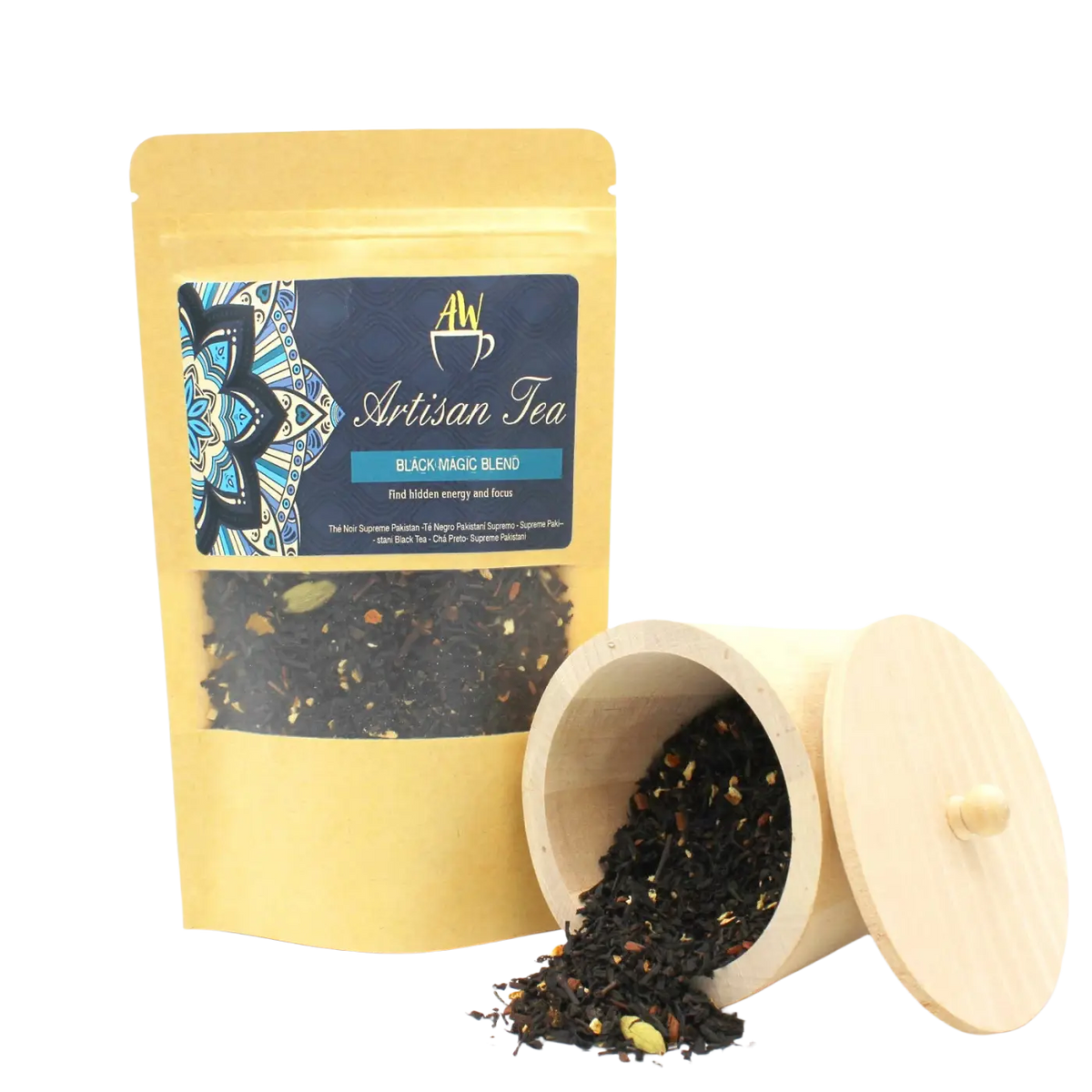Goldene tasse mit schwarzem tee black magic blend und blau weißem mandala auf dem etikett 50 g würziger schwarztee
