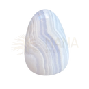 Blauer spitzenachat edelstein anhänger und hands chmeichler aus glattem blau weißem crazy lace agate stein von mana shop