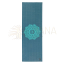 Teal yogamatte mandala zweifarbig aus der leela collection mit helltürkisem mandala design für yogaübungen