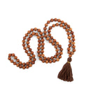 Bodynova Mala Yoga Kette aus Sandelholz mit farbiger Quaste und 108 Perlen, handgefertigter Schmuck für Meditation und Yoga