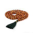 Bodynova Mala Yoga Kette aus Sandelholz mit bunten Quasten und 108 Perlen, handgefertigter Schmuck für Meditation und Yoga
