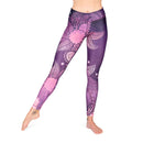 Bodynova Yoga Leggings Niyama in Lila mit Blumenmuster, bequeme Yogakleider für Damen, seitliche Nähte und elastischer Bund