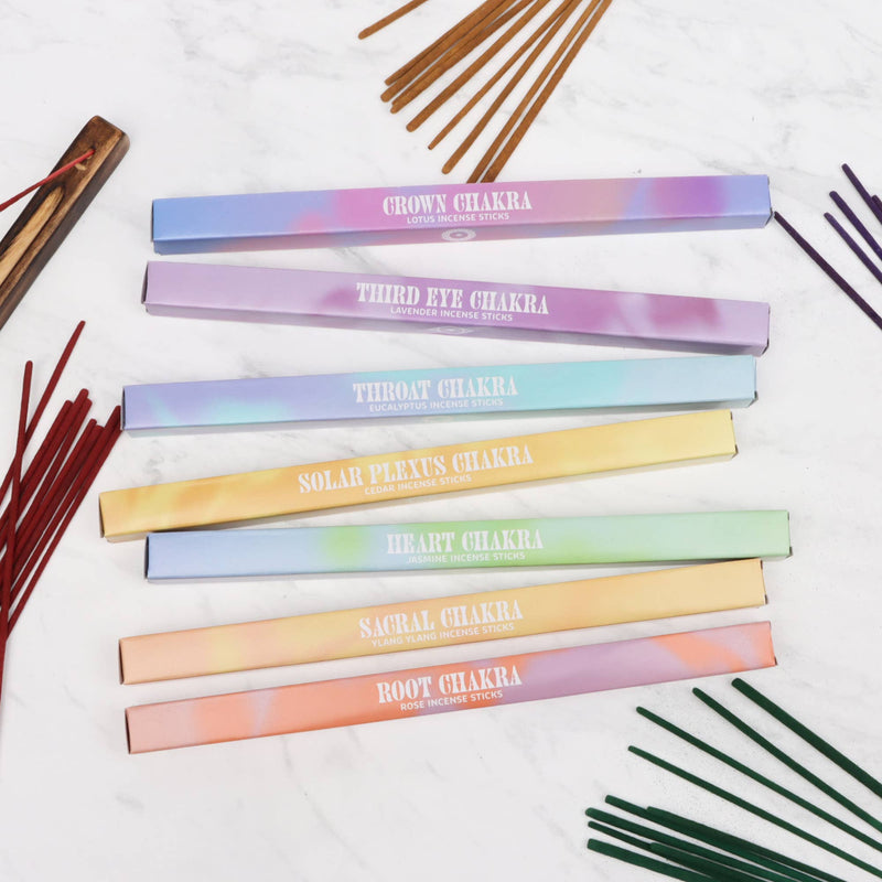7 Chakra Räucherwerk mit Holzhalter – Reinigung, Harmonie & Achtsamkeit