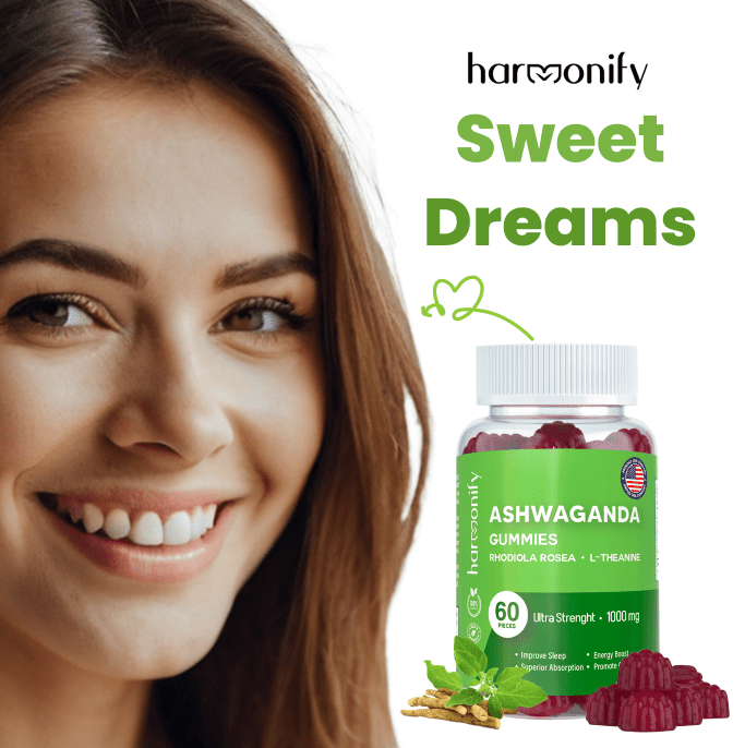 Das lächelnde Gesicht einer Frau neben einer Flasche Harmonify Ashwagandha Gummibärchen, bewirbt "Süße Träume" und die Vorteile des Produkts für Schlaf, Energie und Stimmung.