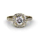 Goldener Verlobungsring von CARALI / MYC Paris mit Kristallen, eleganter Cushy Fingerring aus Schmuckkollektion