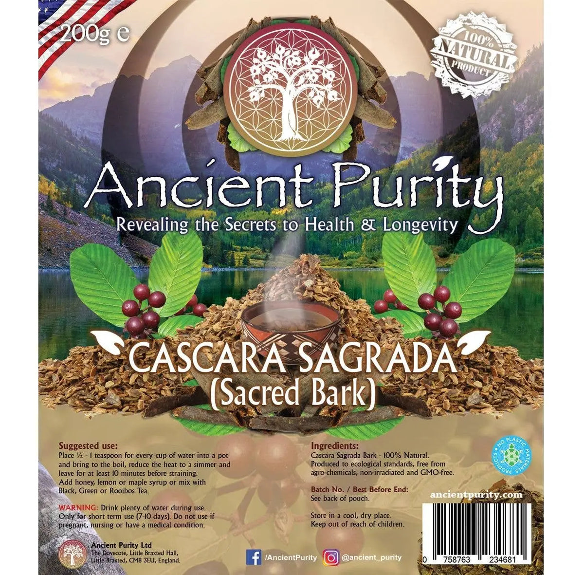 Cascara sagrada 200 g paket mit traditioneller pflanzenrinde aus nordamerika neben grünem blättern und roten beeren