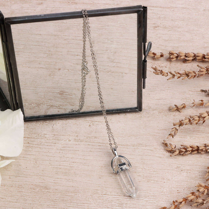 Collier plaqué argent — pendentif en quartz transparent