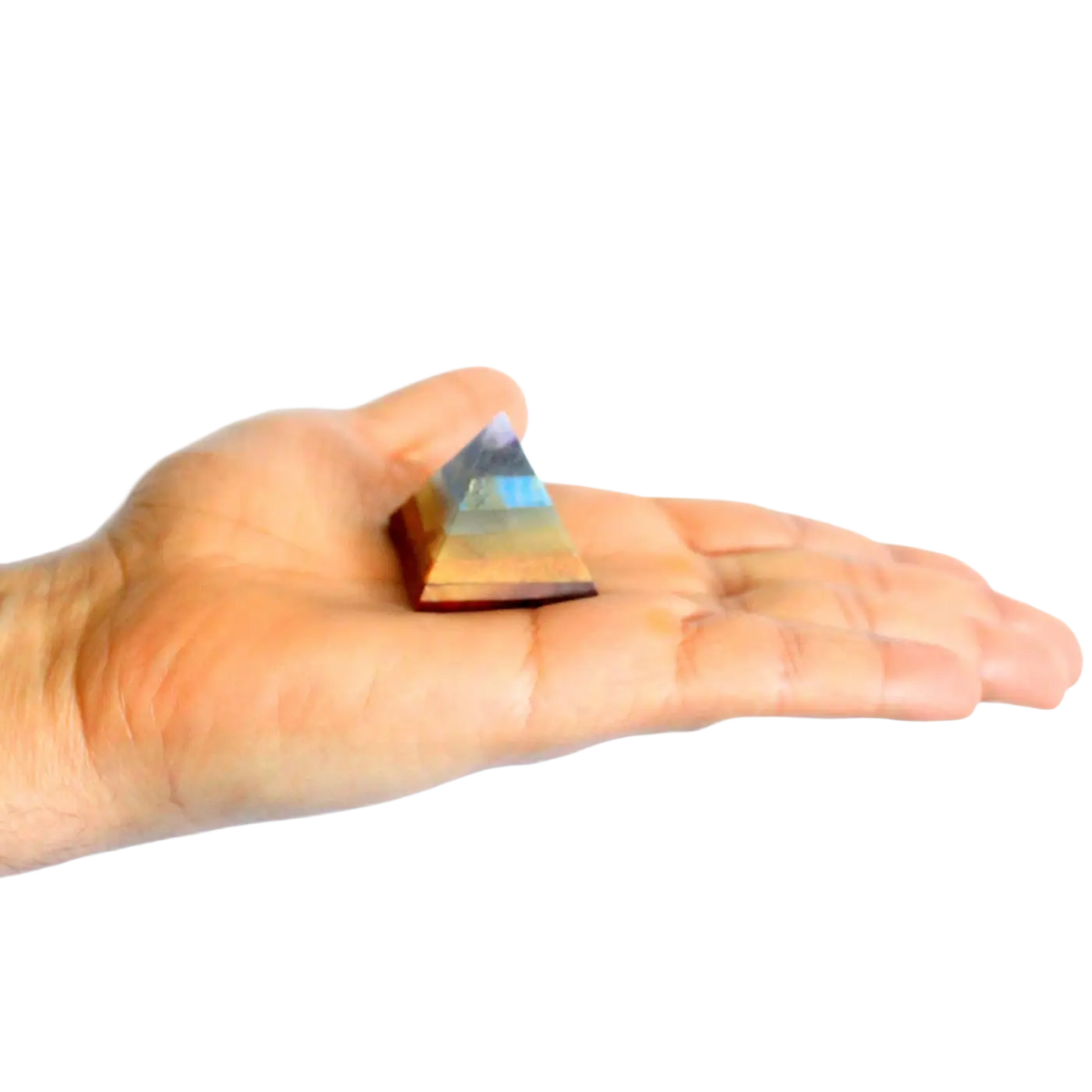 Kleine handgefertigte 7-chakra-pyramide aus regenbogenfarbenen edelsteinen 30–35 mm im mana shop mit image to zoom